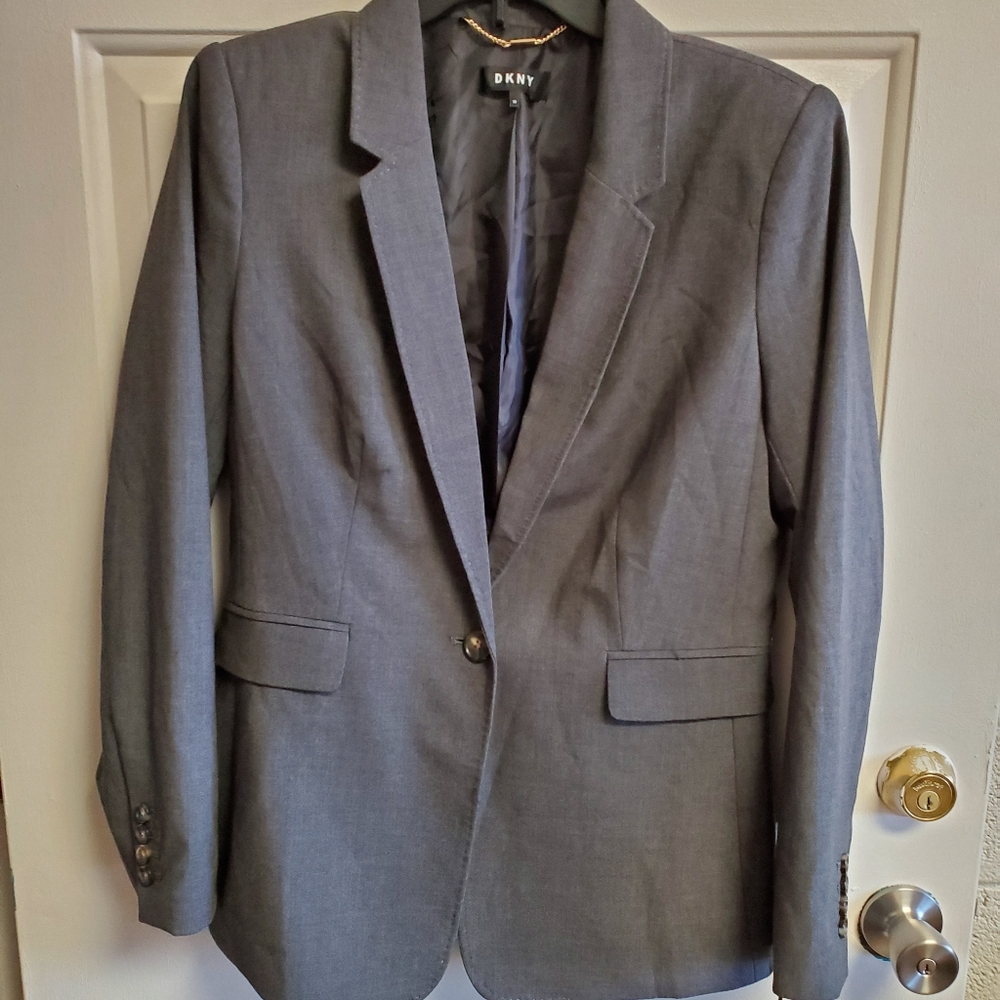 NEW ... DNKY Gray blazer size 10